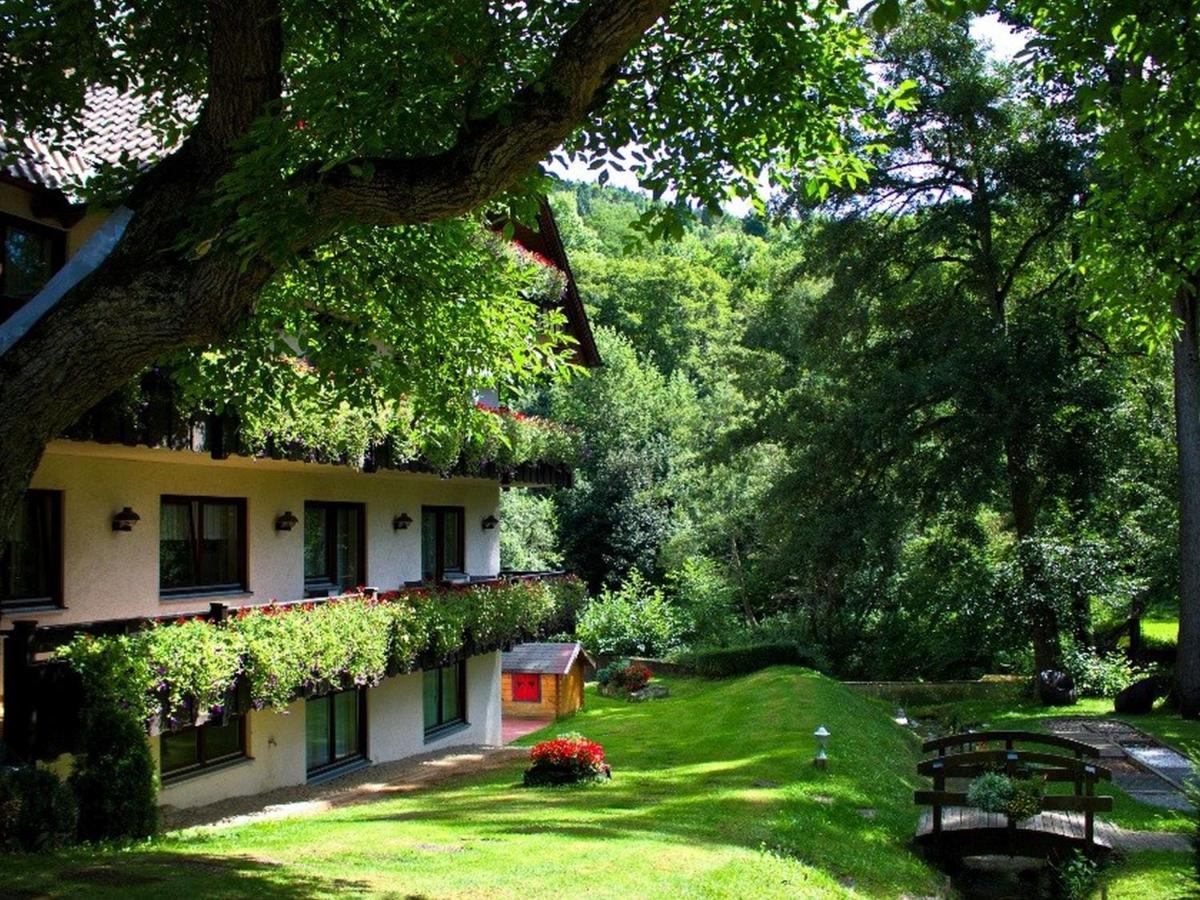 Landhotel Pfrondorfer Mühle Nagold Exterior foto